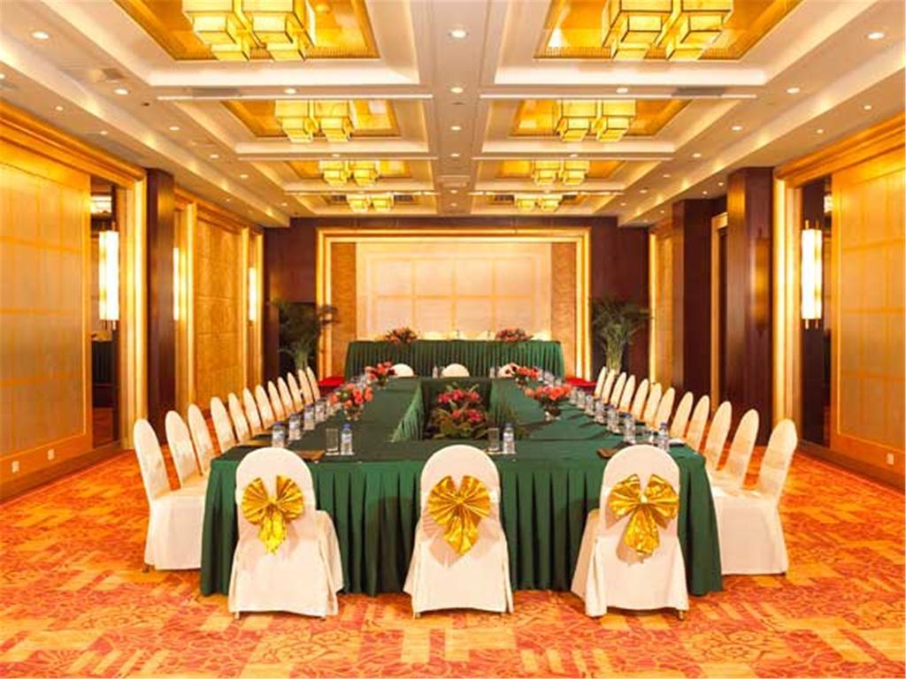 Hotel Gloria Plaza Shenyang Einrichtungen foto