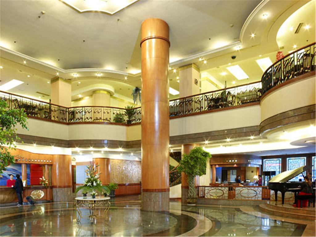 Hotel Gloria Plaza Shenyang Exterior foto